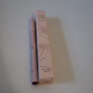 NIB Womens Monika Blunder Hot Line Lip Liner "Kelly" 0.040 oz*